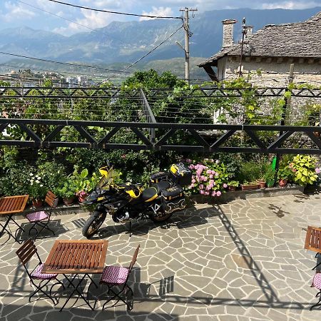 Palorto Hotel Gjirokastër Exterior foto