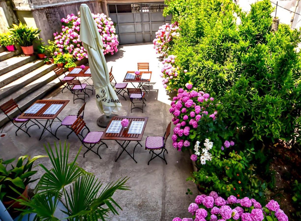 Palorto Hotel Gjirokastër Exterior foto