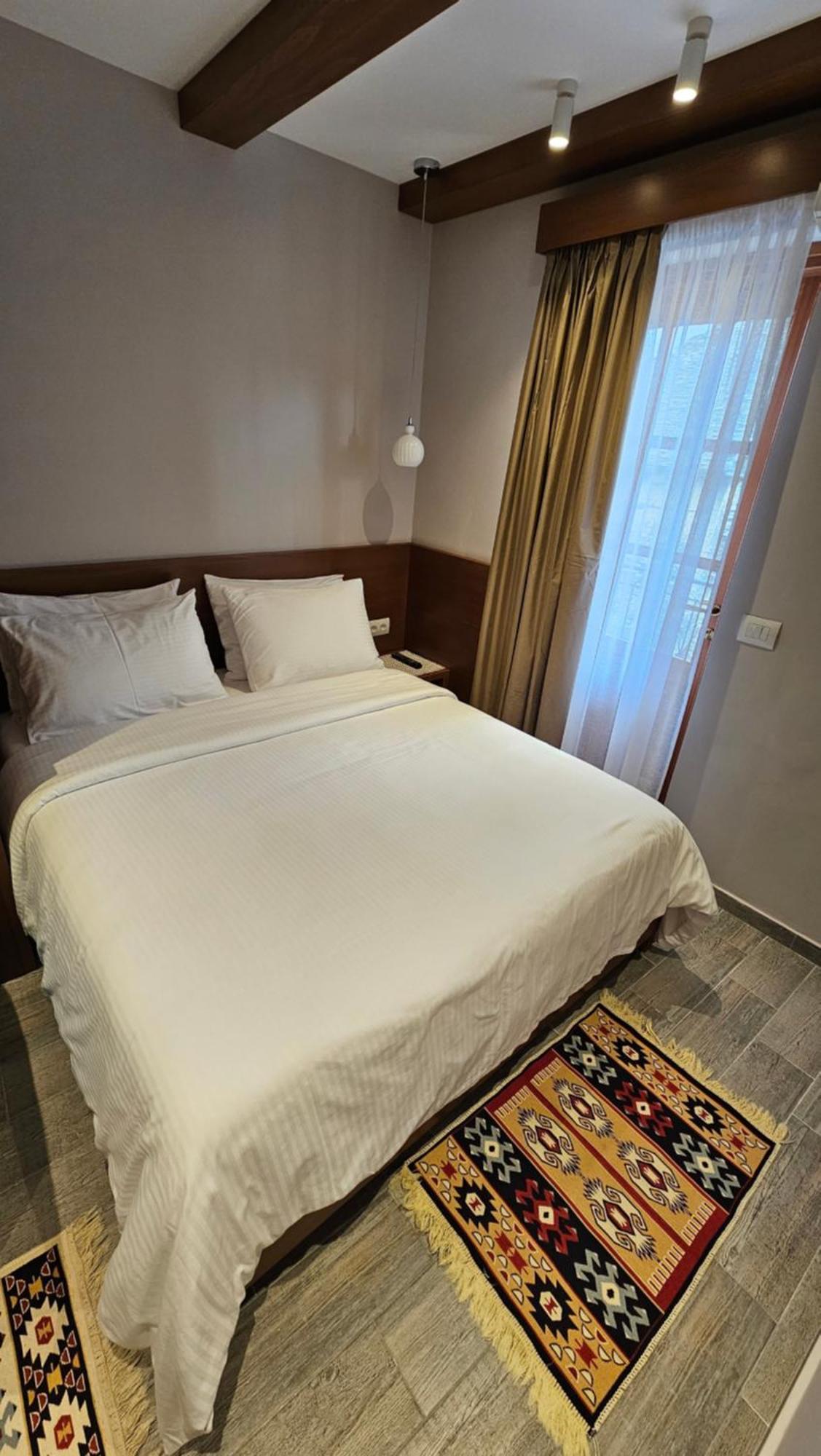 Palorto Hotel Gjirokastër Exterior foto